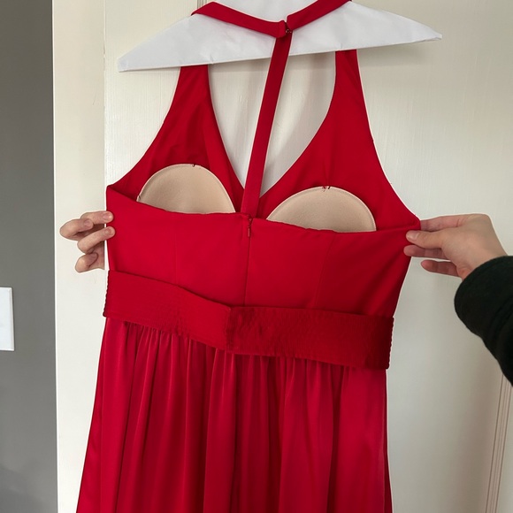 Vera Wang Red Prom Dress - Picture 2 of 6